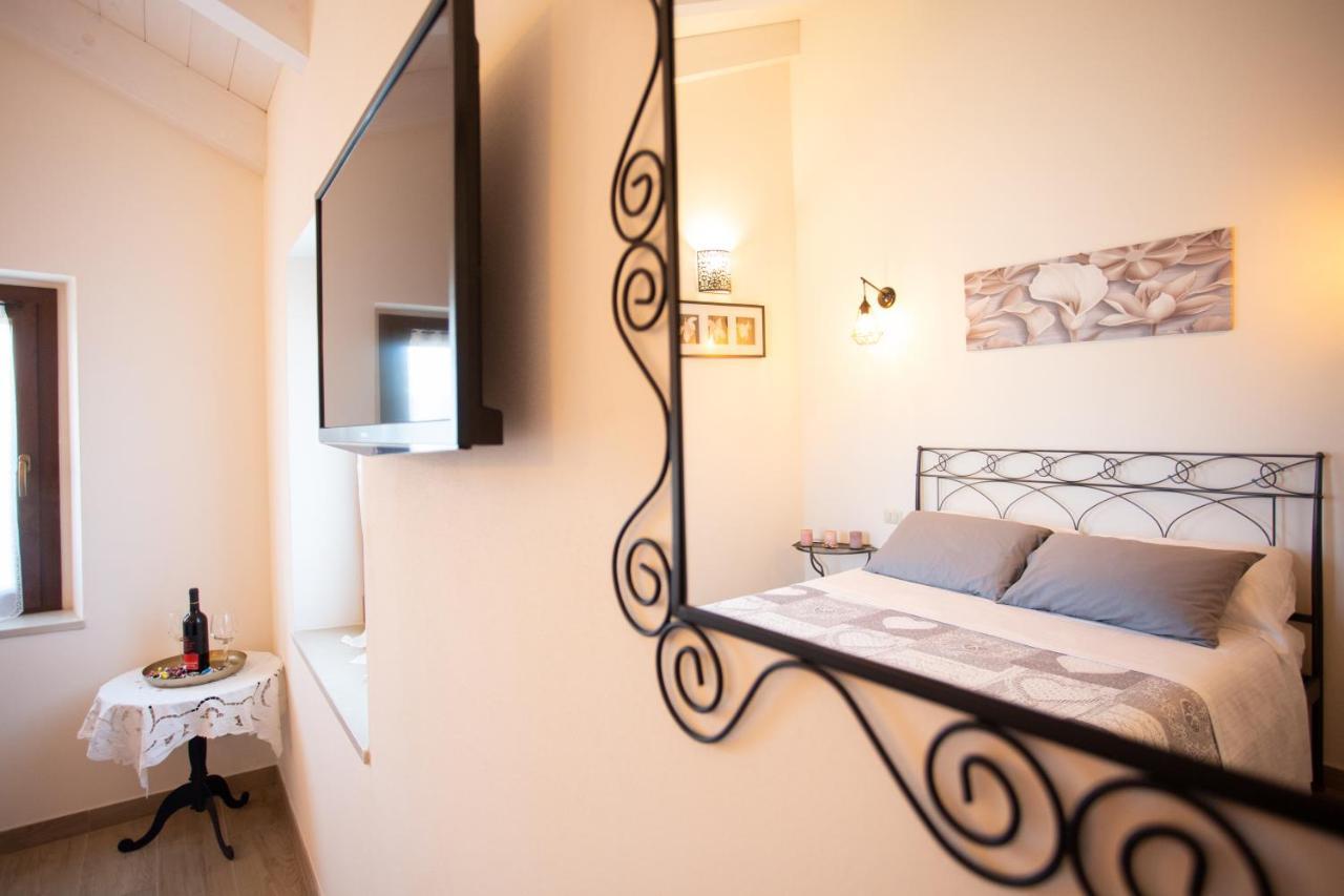 Il Casolare Bed and Breakfast Gradara Exteriör bild